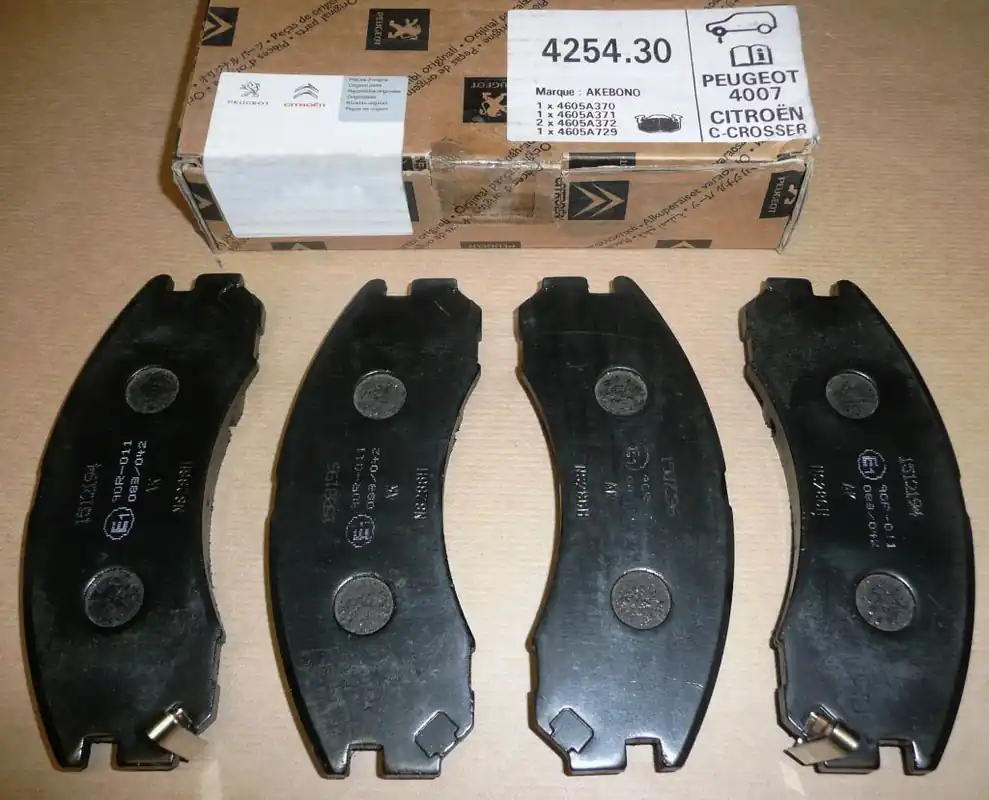 Köp online Bromsbelägg - Citroën C-crosser P 4007, Fram