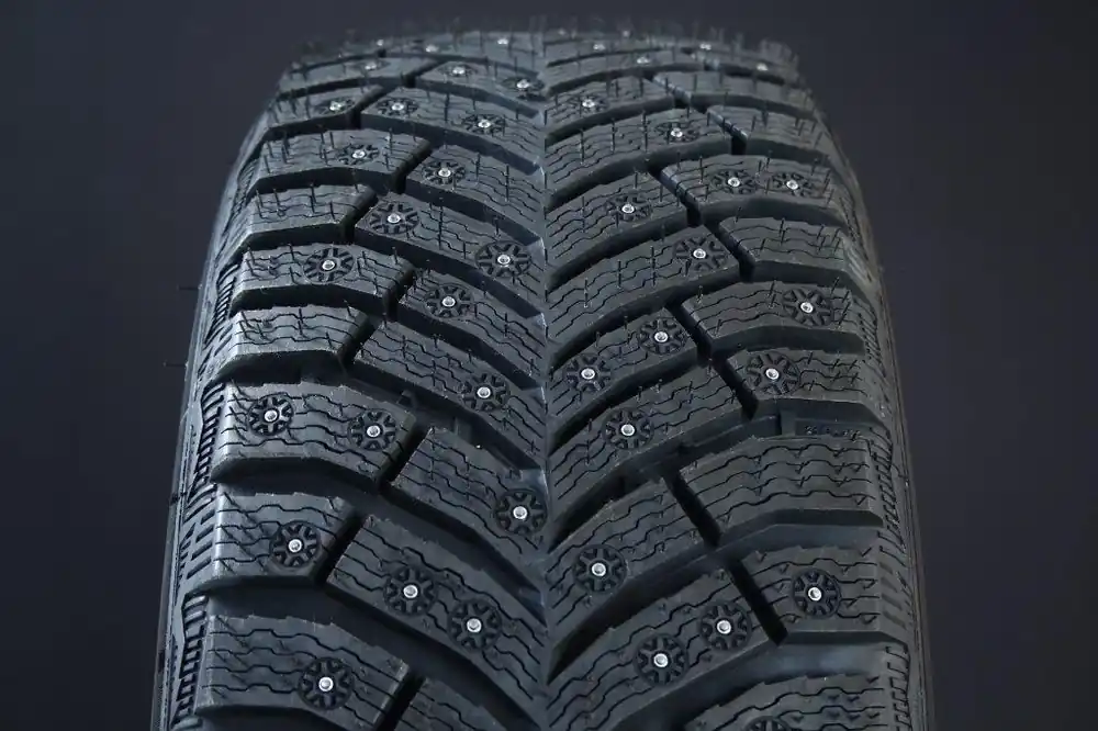 235/65R18 MICHELIN X-ICE NORTH 4 SUV DUBB Fri frakt
