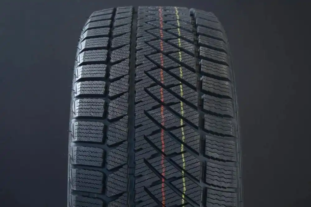 Reapris 225/60R17 MAZZINI SNOW LEOPARD 2 FRIKTION