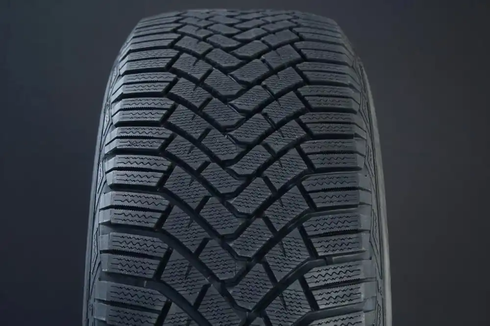 225/60R18 GOODYEAR ULTRA GRIP ICE 3 FRIKTION Lågt pris