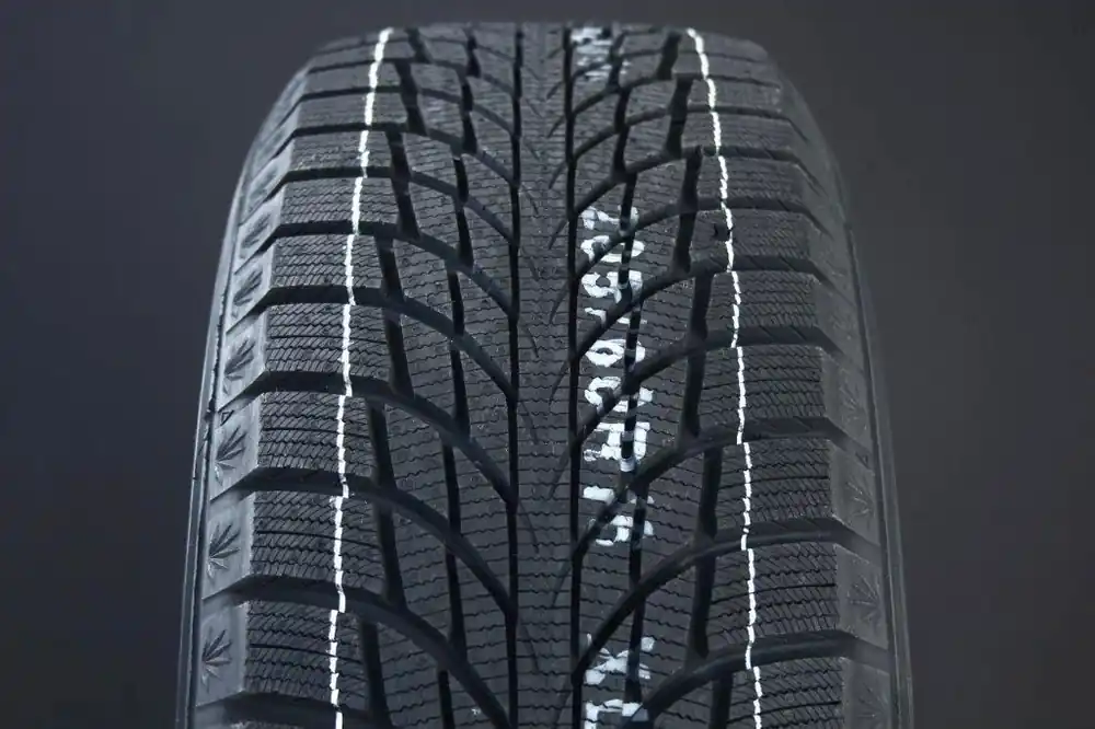 235/50R18 KUMHO WINTERCRAFT ICE WI51 FRIKTION DOT2022 Fynd