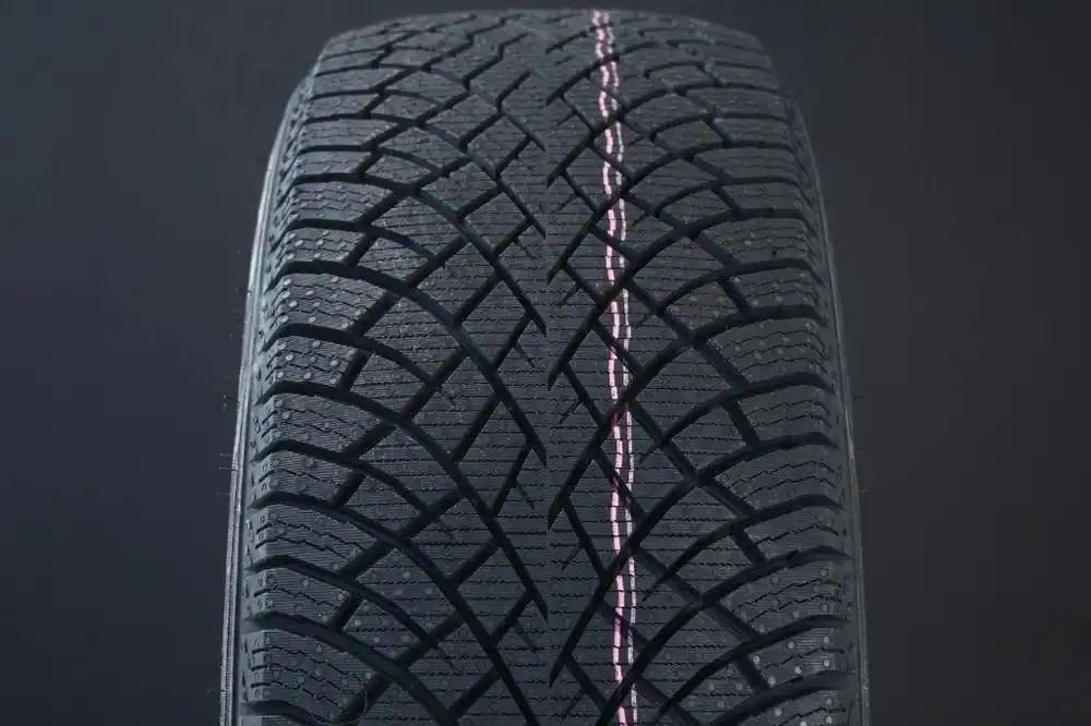 Sänkt pris 225/55R19 NOKIAN HAKKAPELIITTA R5 EV FRIKTION DOT2022