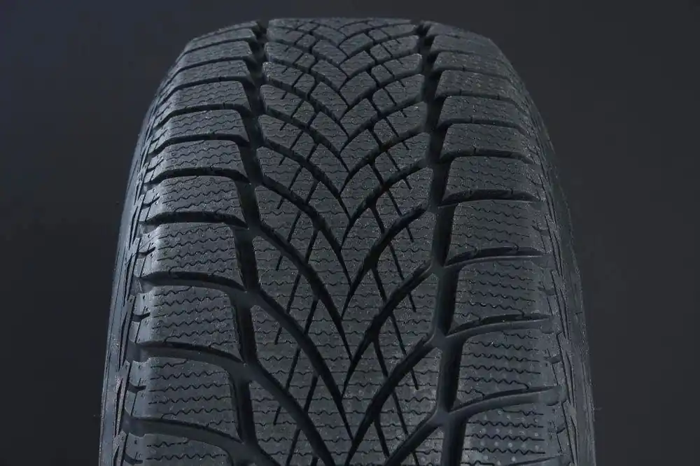 245/40R19 GOODYEAR ULTRA GRIP ICE 2 FRIKTION Erbjudandepris